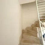 Alloro K&g House2