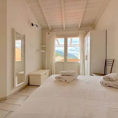 Alloro K&g House2 度假居