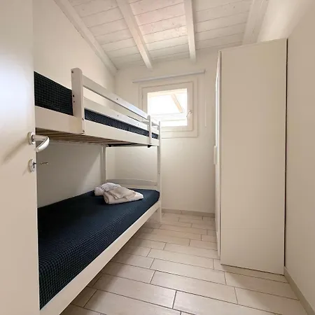 Alloro K&g House2 度假居 Viddalba